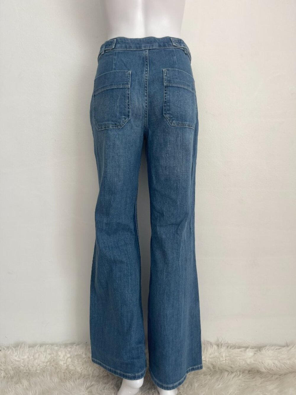 Pilcro Tower Flare Mid-Rise Jeans - Picture 4 of 4